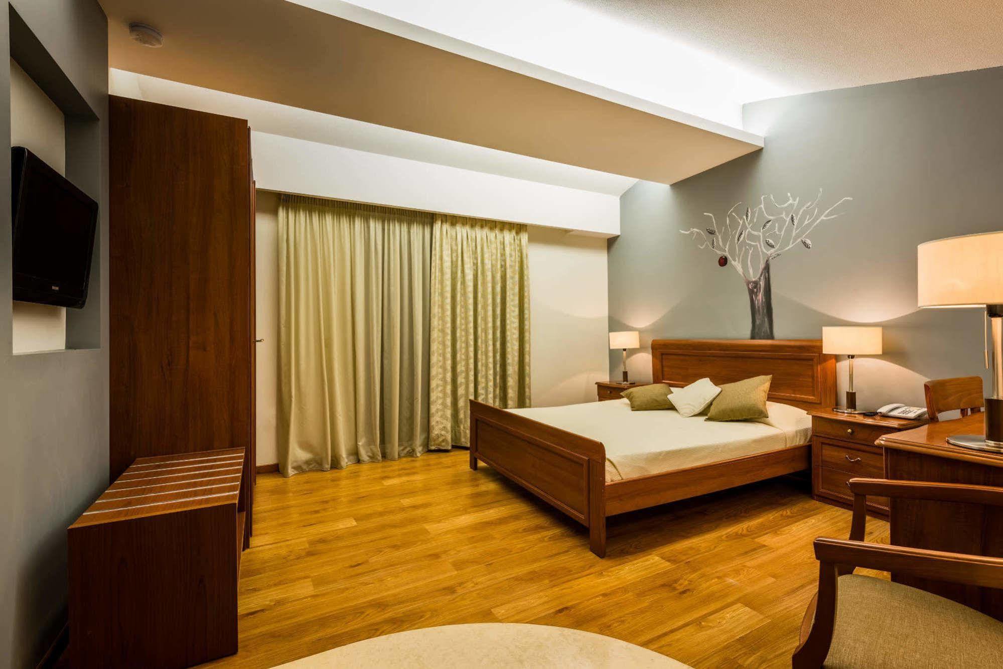 Mediterranean Beach Resort Laganas Exterior photo